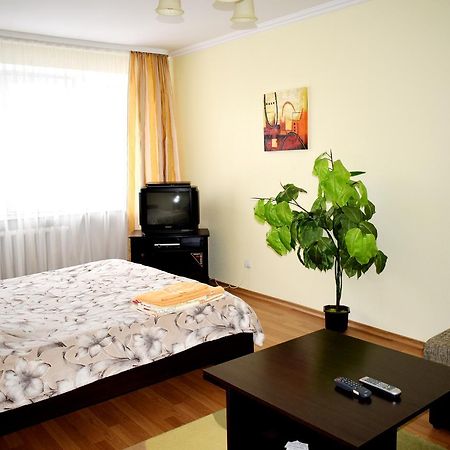 Apartment On Krushelnitskoy 73 Rivne Exterior foto