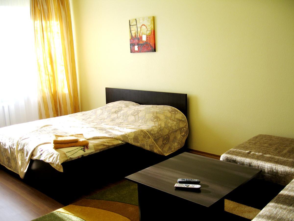 Apartment On Krushelnitskoy 73 Rivne Exterior foto